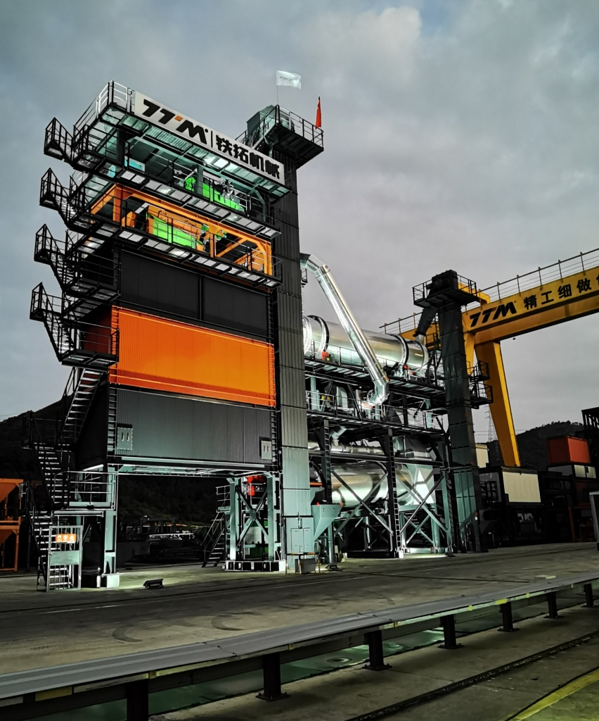 bauma CHINA 2020前夕，鐵拓機(jī)械泉州設(shè)備展區(qū)喜迎首批嘉賓蒞臨